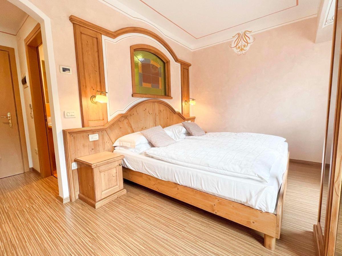 Alledolomiti Boutique Lake Hotel - Adults Friendly Молвена Екстериор снимка