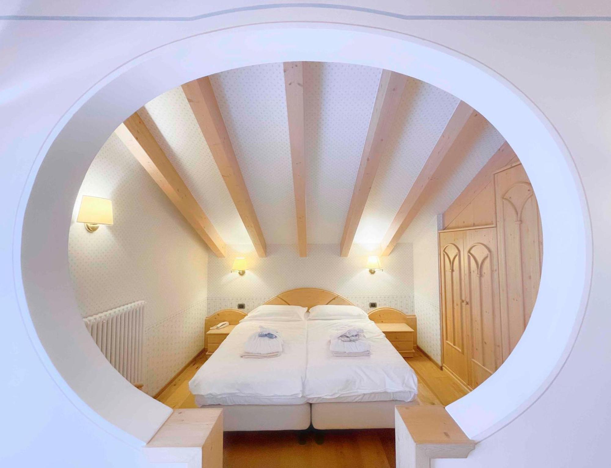 Alledolomiti Boutique Lake Hotel - Adults Friendly Молвена Екстериор снимка