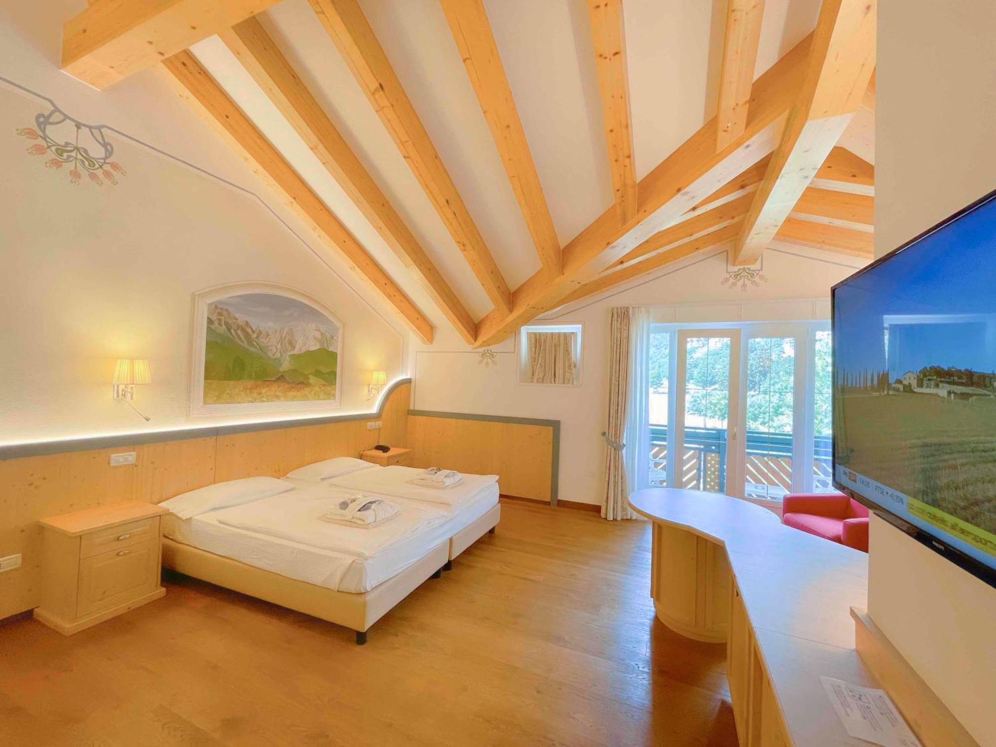 Alledolomiti Boutique Lake Hotel - Adults Friendly Молвена Екстериор снимка