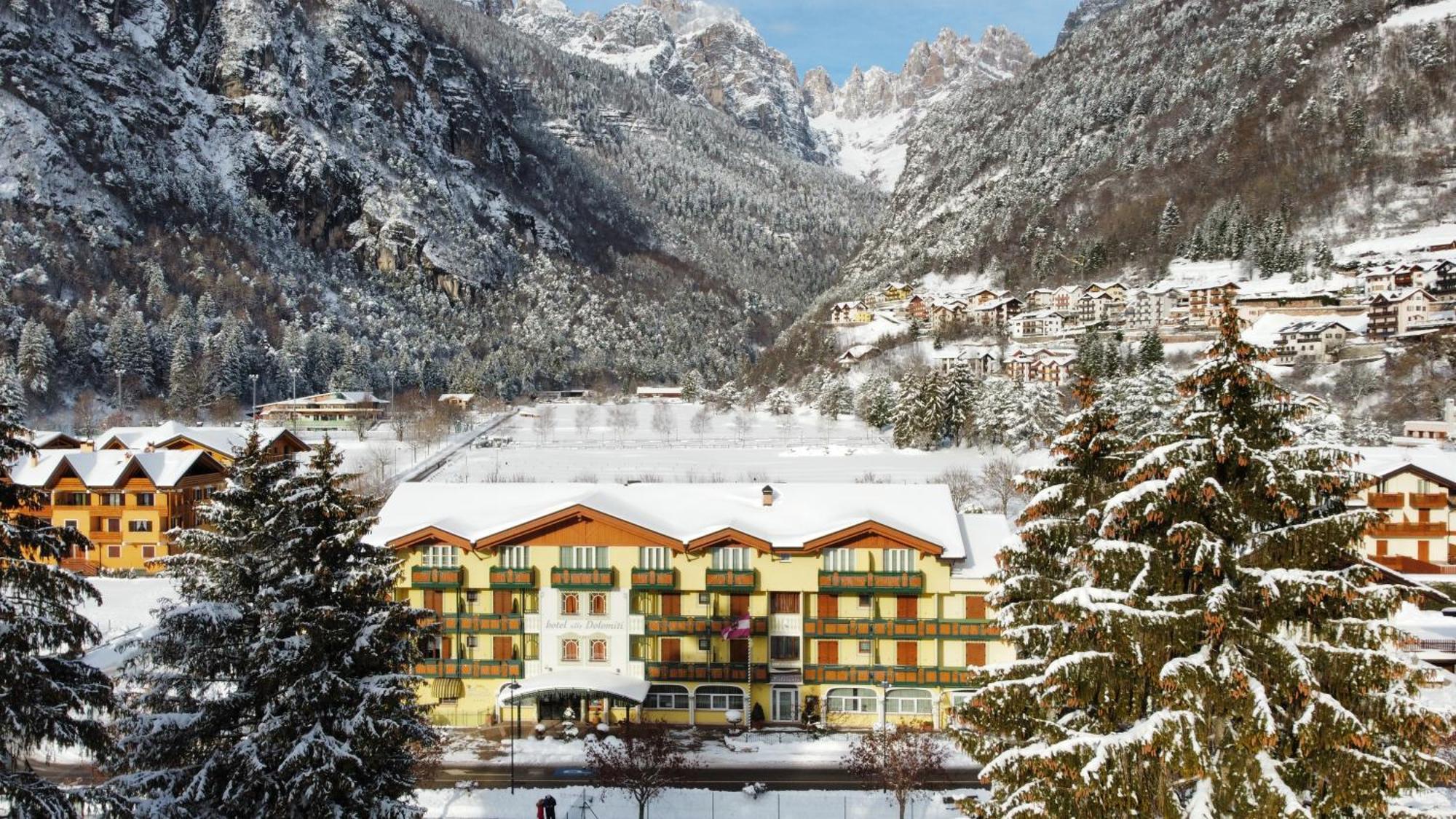 Alledolomiti Boutique Lake Hotel - Adults Friendly Молвена Екстериор снимка