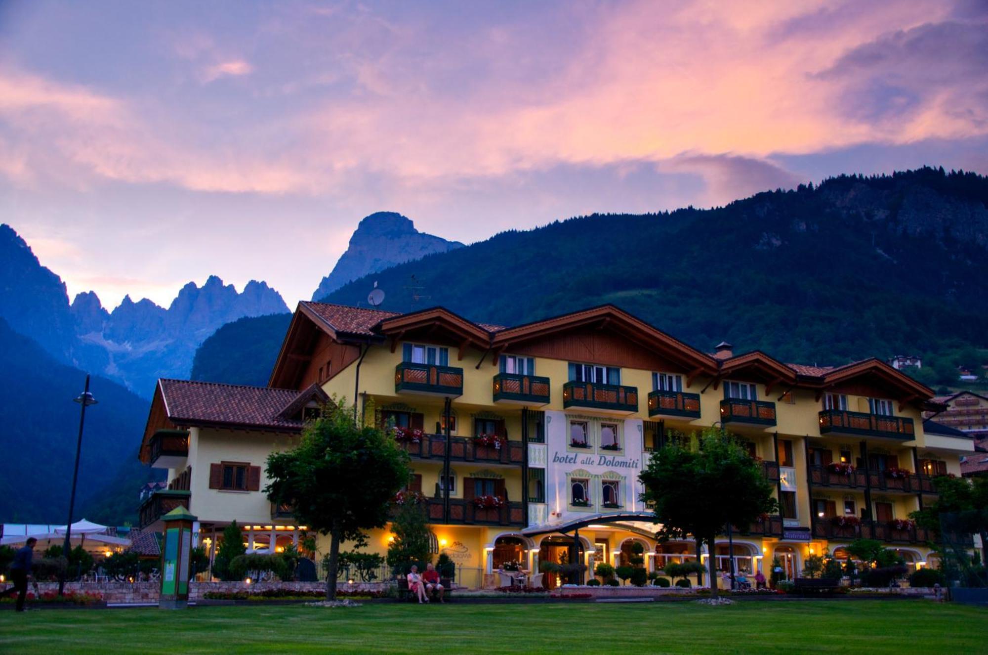 Alledolomiti Boutique Lake Hotel - Adults Friendly Молвена Екстериор снимка