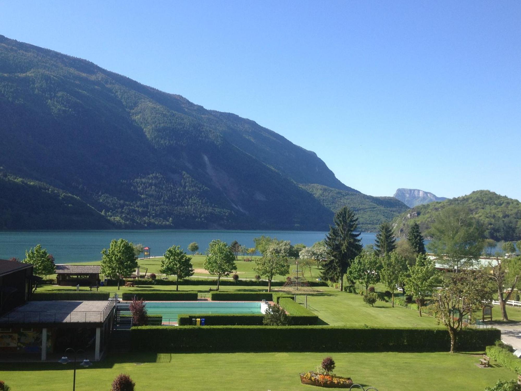 Alledolomiti Boutique Lake Hotel - Adults Friendly Молвена Екстериор снимка